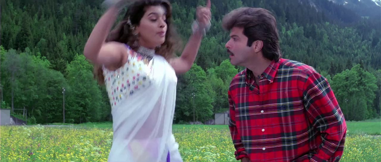 Loafer (1996) WEBRip Hindi 720p x264 AVC AAC 2.0.mkv.0001